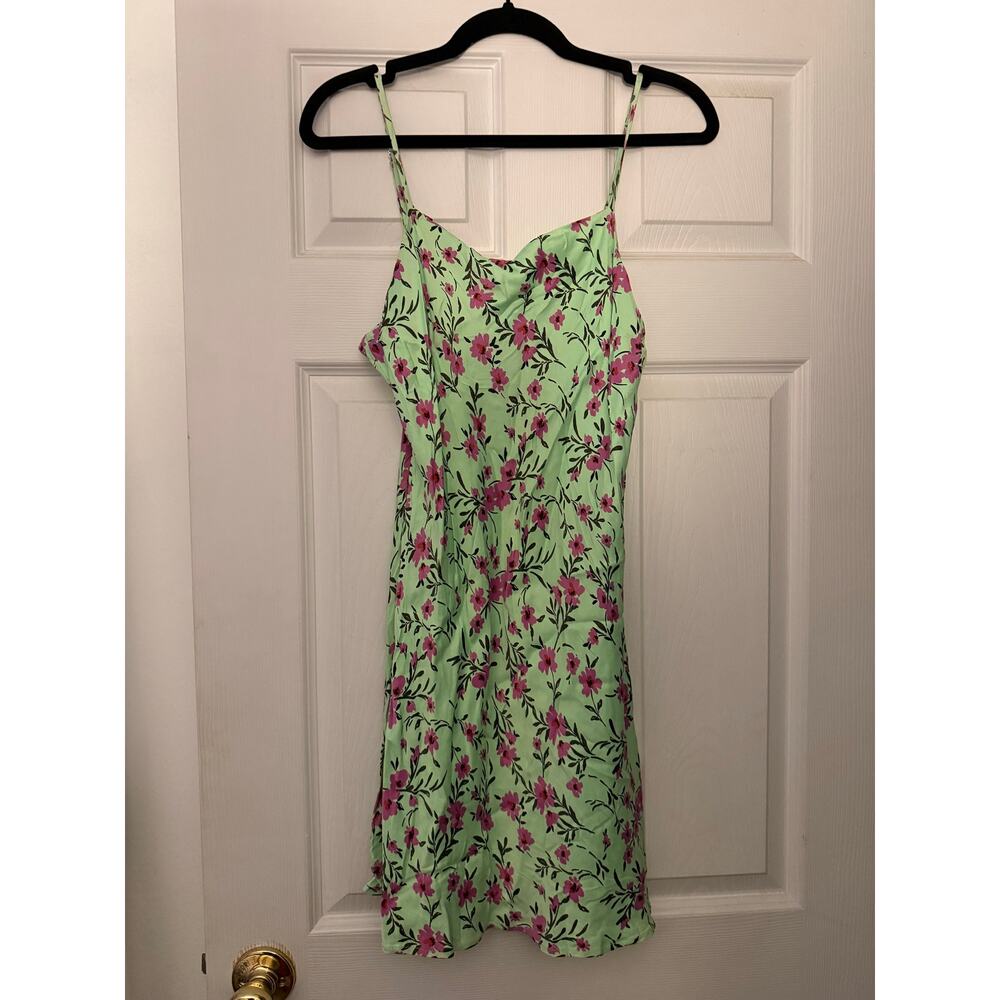 Soft Floral Dress By Zara Size Medium